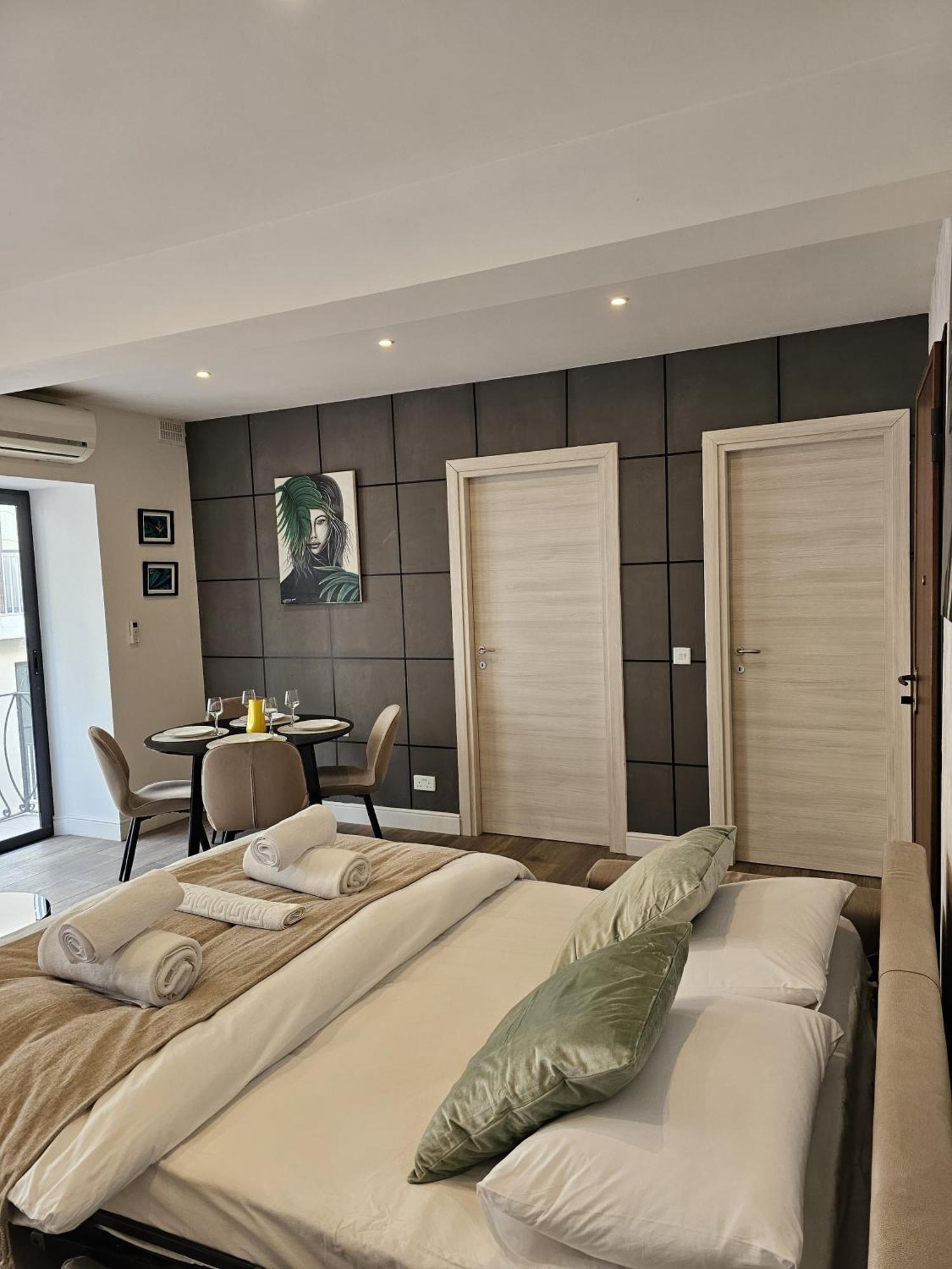 Korzo Suites Sliema III Ngoại thất bức ảnh