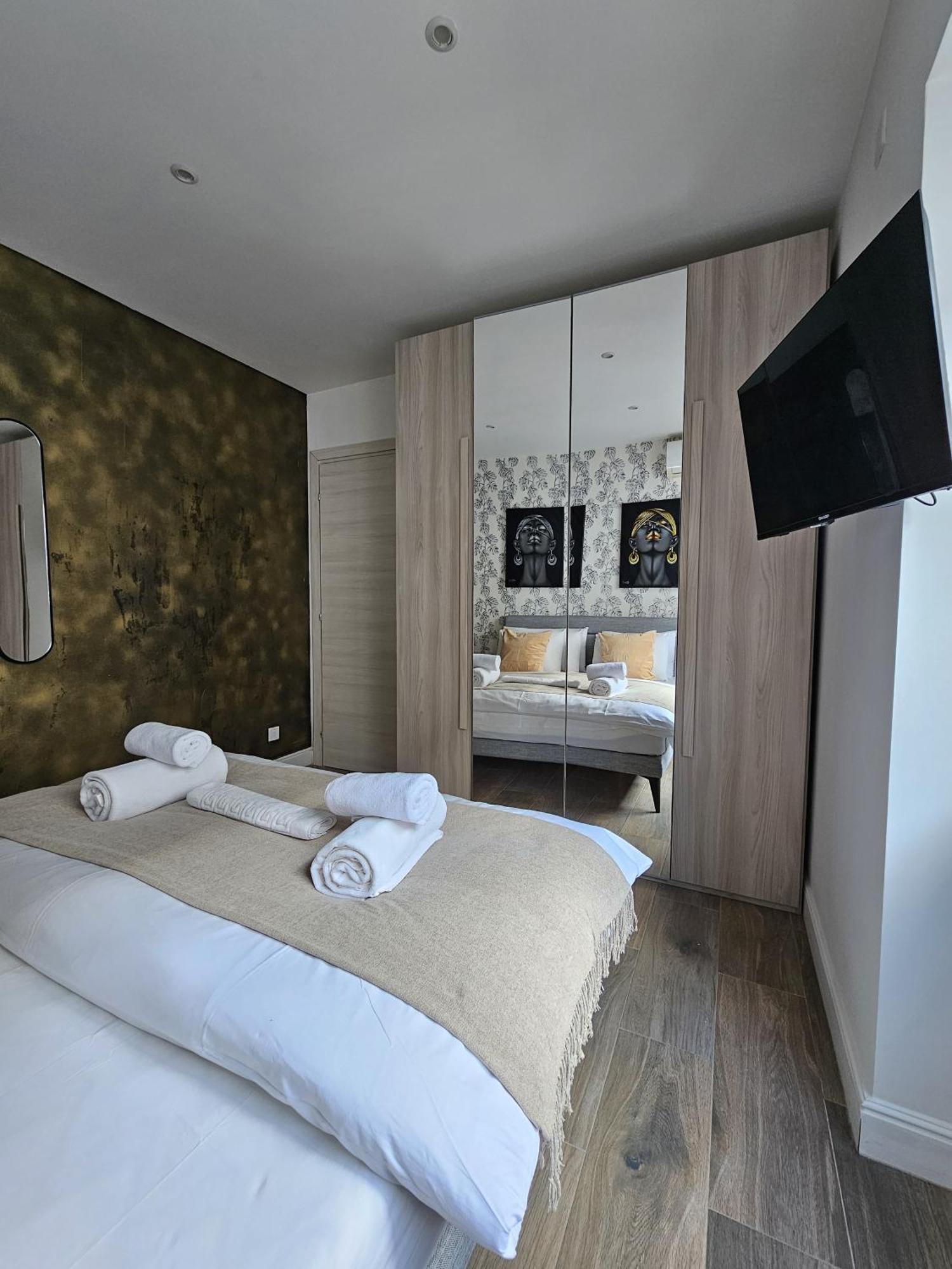 Korzo Suites Sliema III Ngoại thất bức ảnh